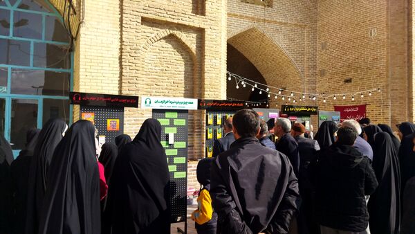 گذری بر غرفه موسسه منتظران ظهور  در نماز جمعه این هفته نیشابور 
