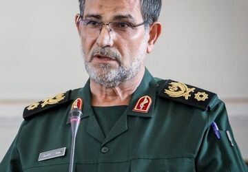 هشدار دریادار تنگسیری به آمریکا: آزمون خارگ، معادله انرژی جهان را تغییر می‌دهد
