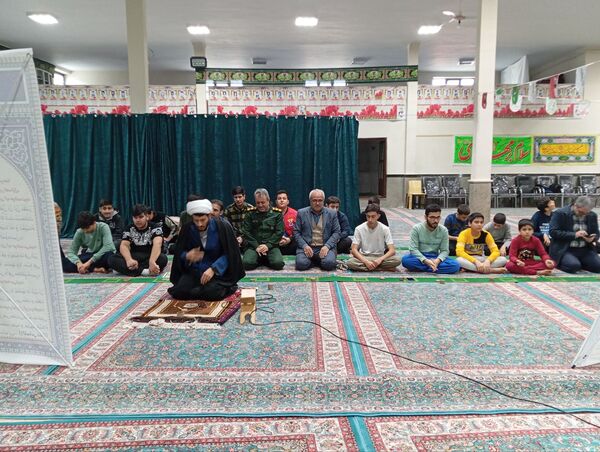  تجلی بندگی و تربیت در فضای اعتکاف دانش‌آموزی خداآفرین