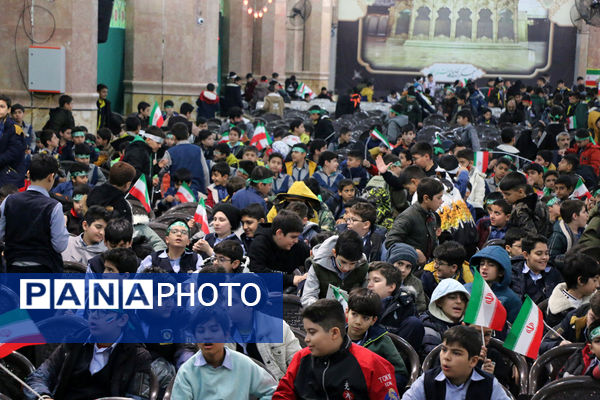 رونمایی از کتاب «سردار ایرانی» ویژه نوجوانان در قم