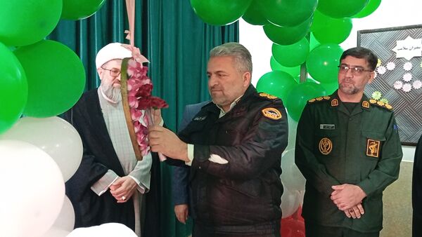  قاب‌های خبری از مراسم زنگ انقلاب در دبستان بوستان شهرستان بن