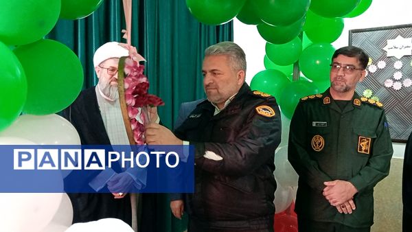  قاب‌های خبری از مراسم زنگ انقلاب در دبستان بوستان شهرستان بن