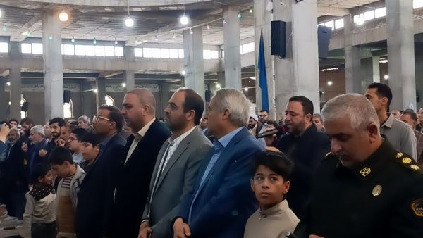 نماز جمعه در آخرین جمعه ماه رمضان در نیشابور 