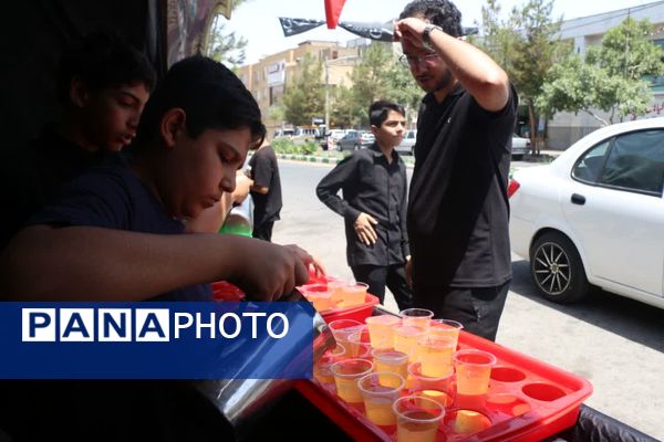 موکب مسجد حضرت صاحب الزمان(عج) در روز عاشورا