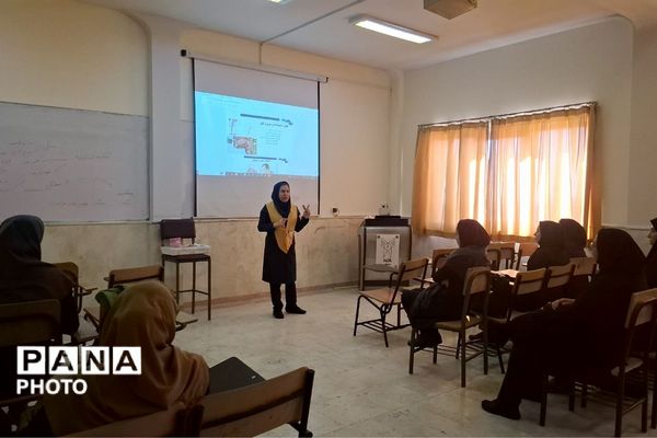 آموزش بهداشت مدارس به معلمان ابتدایی در دانشگاه آزاد اسلامی ملارد 
