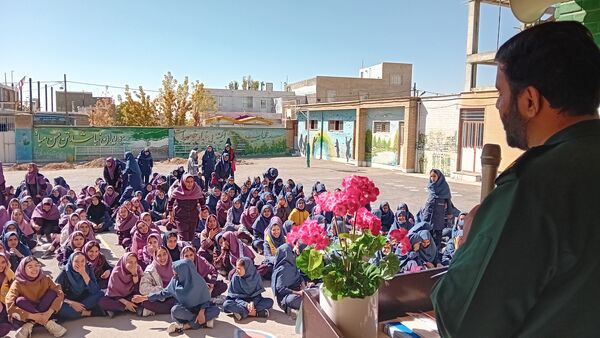 برگزاری مراسم هفته بسیج دانش‌آموزی و روز نوجوان در کمیجان