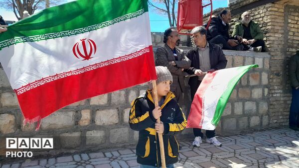 مراسم استغاثه به امام زمان (عج) به همراه آتش زدن بت بعل در گرداب شهر بن