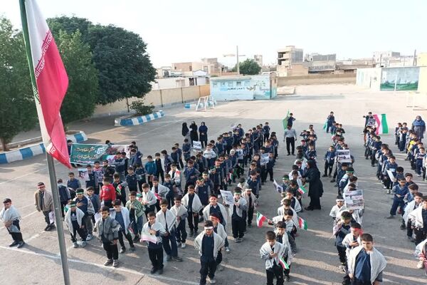 نواختن زنگ هفته بسیج در مدارس شهرستان بهبهان