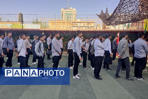 آغاز سال تحصیلی در دبیرستان علوم و معارف اسلامی شهید مطهری؛ شور و شوق مهر در مدارس