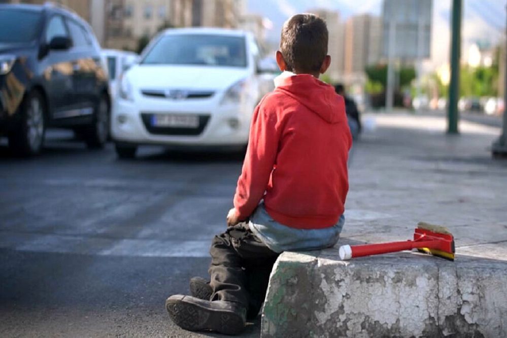 جمع‌آوری کودکان کار مشکلی را حل نمی‌کند/ لزوم حمایت از خانواده‌های کودکان کار