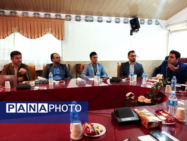 نشست تخصصی و تبیین سیاست‌های حوزه معاونت پرورشی و تربیت‌بدنی میاندورود 