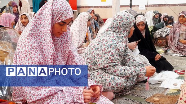 نخستین روز اعتکاف دانش‌آموزی ناحیه ۳ کرج در مسجد حضرت خدیجه(س)