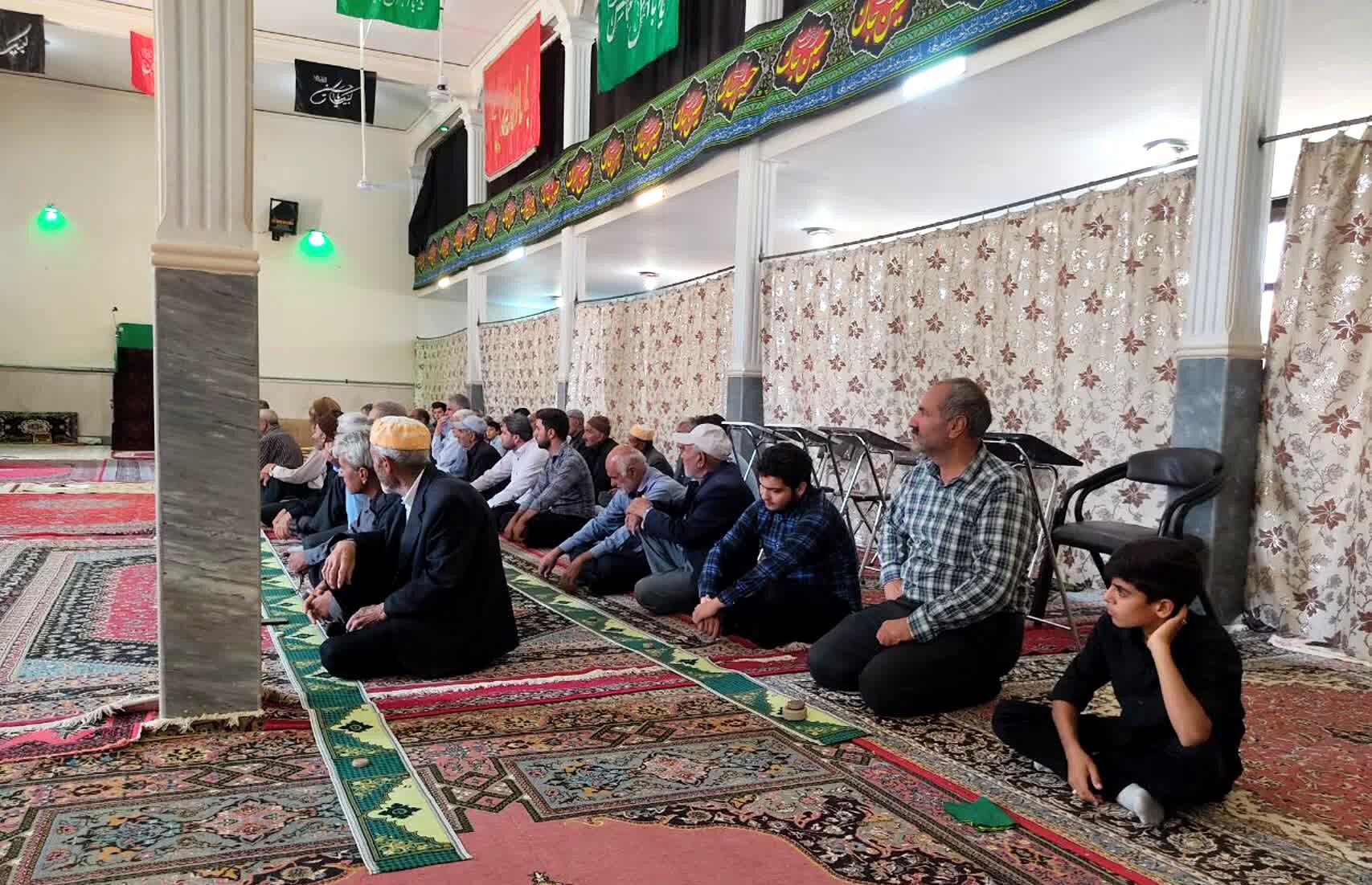نماز جمعه در شهر تیتکانلو
