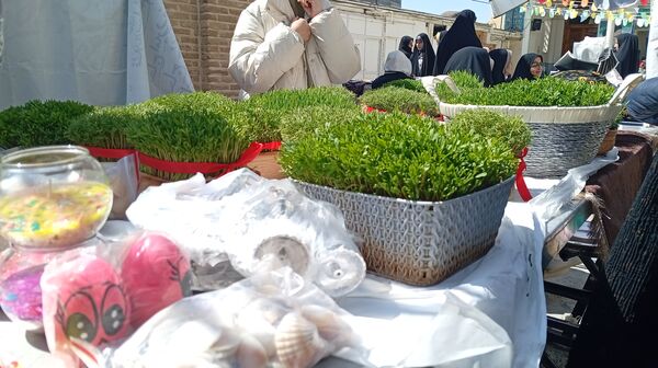برپایی نمایشگاه هنرهای دستی در آستانه مقدس حلیمه و حکیمه خاتون شهرکرد