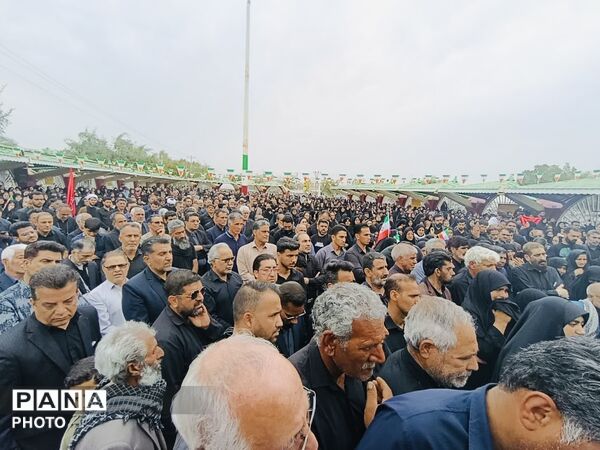 تشییع «شهیده فاطمه طاهری فرد» مدیر دبستان میناب در جیرفت
