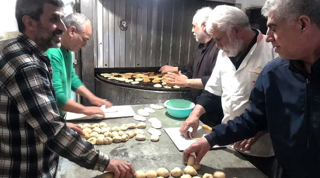 هر شب، ۱۲۰۰ فطیرِ همدلی، یاورِ رزمندگان می‌شود