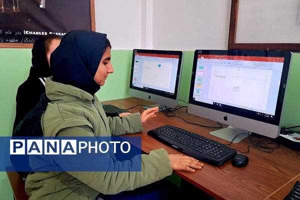 افتتاح سایت رایانه در مدرسه دخترانه موعود ملارد