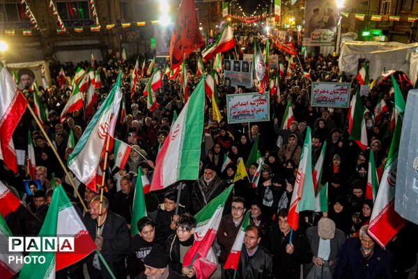 اربعین قربانیان شجره طیبه با حضور پرشور شهروندان غیور زنجانی