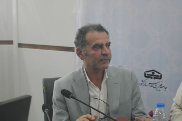 نشست خبری مدیرکل نوسازی مدارس استان بوشهر 