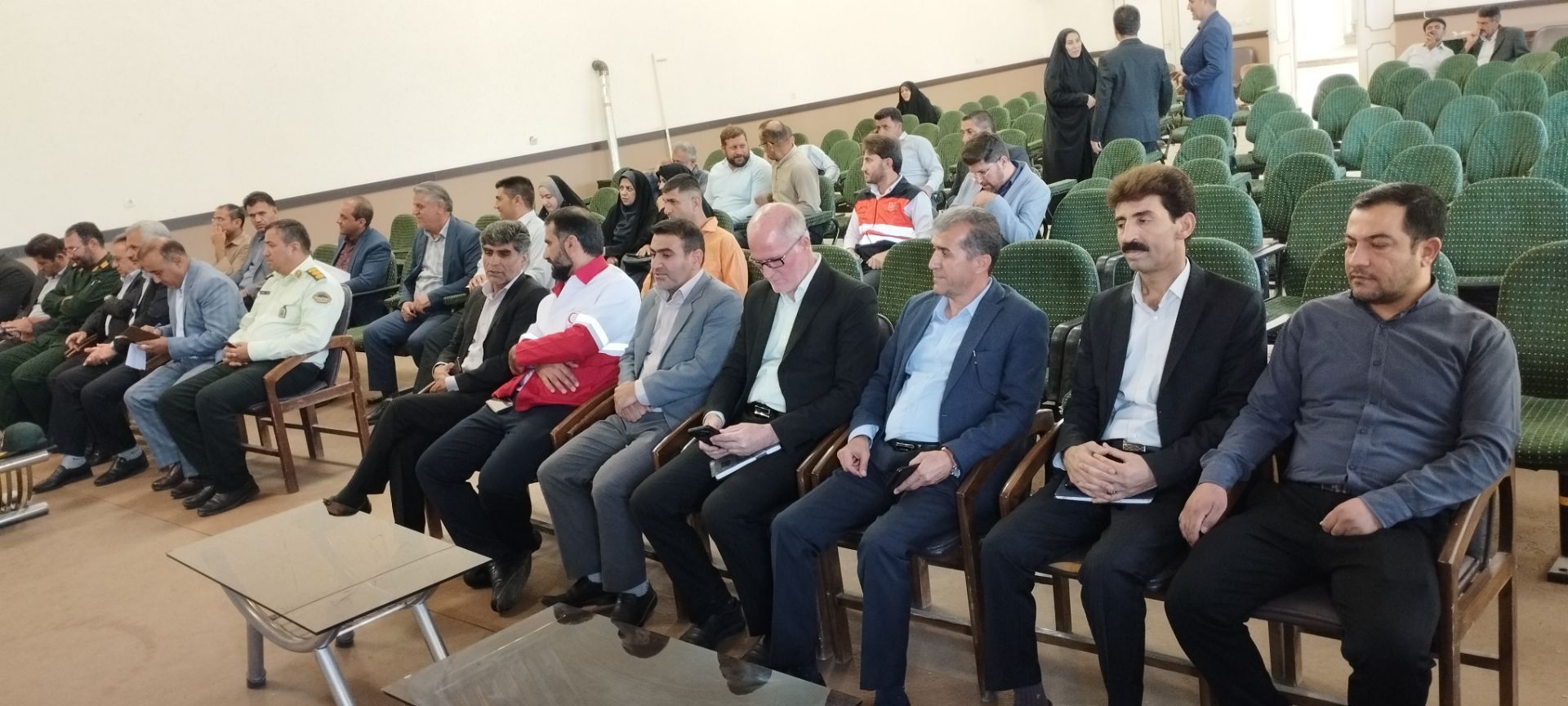 بررسی طرح‌های عمرانی و تاکید بر شتاب‌بخشی به پروژه‌ها در اردل
