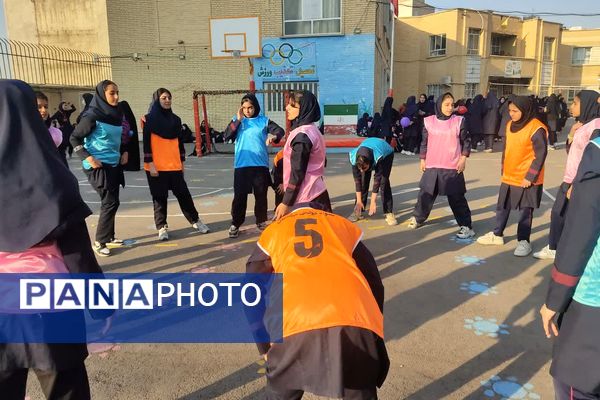 به‌مناسبت هفته بهداشت روان در دبیرستان فرشتگان ناحیه ۴شیراز 