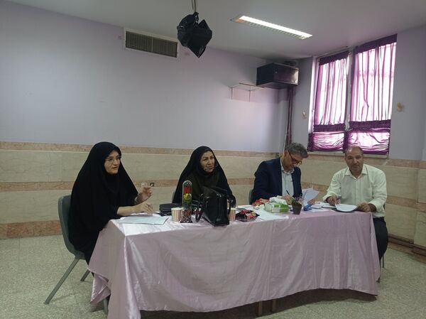 مصاحبه و ارزیابی داوطلبین متقاضی در پست مدیریت مدارس