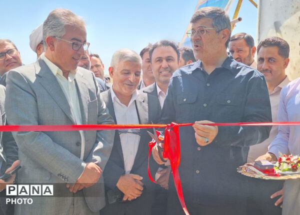 افتتاح نیروگاه خورشیدی ،گلخانه و طرح توسعه بیمارستان آیت الله خاتمی همزمان با هفته دولت