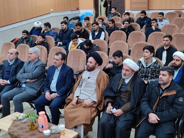 نشست هم‌اندیشی اعضای ستاد دانش‌آموزی نمازجمعه تربت حیدریه 