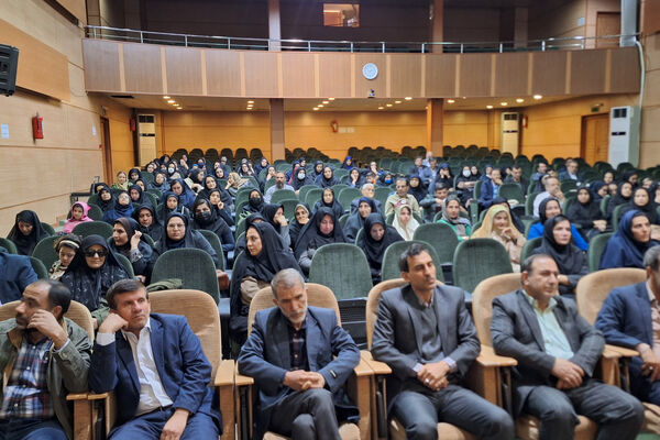 گردهمایی معاونان و مربیان پرورشی و جشن سپاس مربی ناحیه یک شیراز
