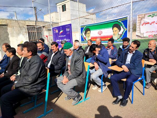 افتتاح چمن مصنوعی روستای قره مصلی