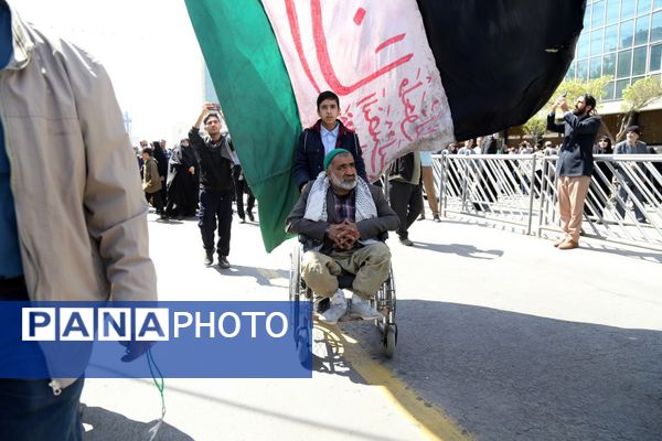 مشهد، حماسه‌ای به وسعت قدس؛ طنین فریاد مقاومت در خیابان‌ها