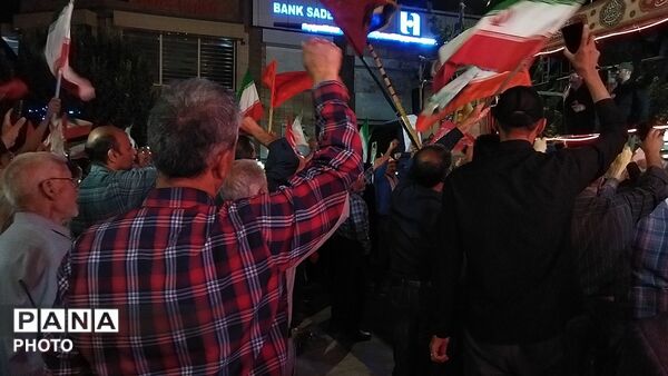 حماسه سازی مردم نیشابور در  صد و پنجاه  شب از تجمعات در حسینیه امام خمینی 