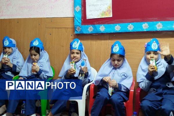 جشن آب در مدرسه سحر 
