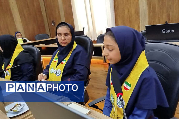 انتخابات مجلس دانش‌آموزی دختران در ناحیه ۴ شیراز