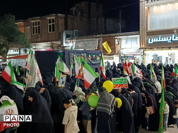 تداوم حضور پرشور مردم سرخس در تجمعات شبانه مردمی در آستانه میلاد امام رضا«ع»