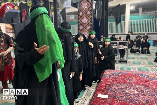 مراسم تعزیه خوانی دهه اول محرم در شهرک گلشهر چهاردانگه