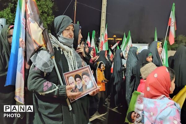مقاومت در خیابان‌های شهر بار ادامه دارد