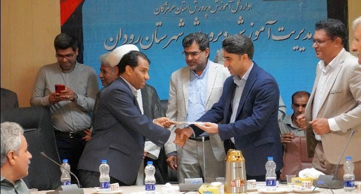 عبدالله عبدی بحرینی مدیر آموزش و پرورش رودان شد