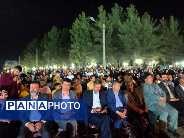 تجلی وحدت مردم شیعه و سنی تربت‌جام در جشن میلاد پیامبر اکرم (ص) 