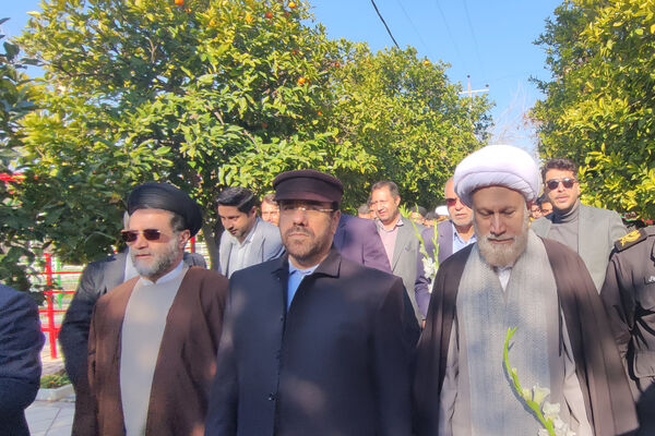 مراسم ورود امام خمینی(ره) به میهن و آغاز دهه فجر در شهر شیراز