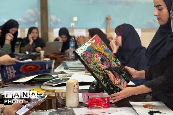 داوری مرحله منطقه‌ای چهل‌وچهارمین جشنواره فرهنگی هنری فردا در اسلامشهر 