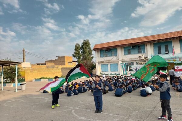 نواختن زنگ هفته بسیج در مدارس شهرستان بهبهان