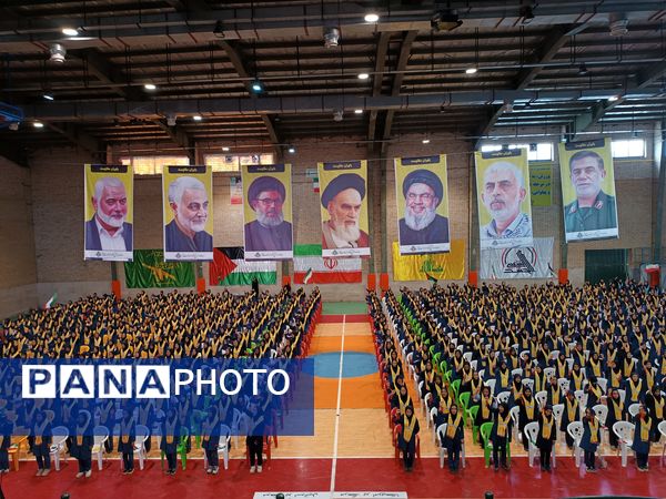 همایش بزرگ یاوران مقاومت در بیرجند 