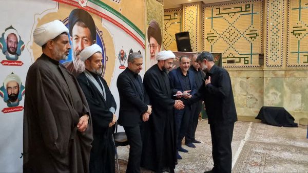 گلباران مزار شهدای هفتم تیر در قم