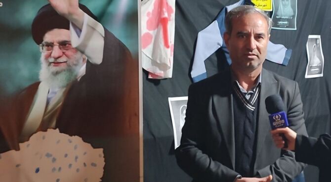 بازدید معاون پرورشی و فرهنگی مدیر کل از غرفه آموزش و پرورش شیروان