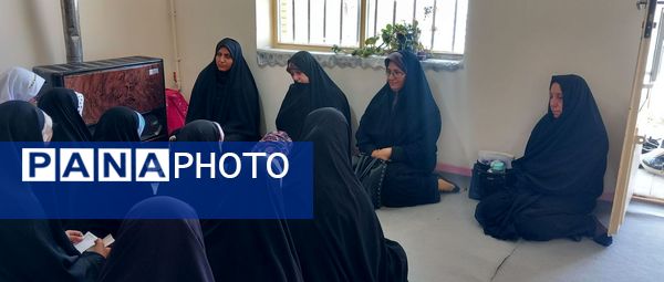 ۷۰ دانش‌آموز در قاب نور؛ مسابقه حفظ قرآن در دارالقرآن ندای رحمت