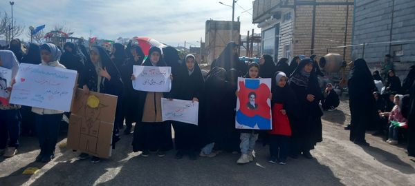 حضور پرشور مردم جلگه رخ در راهپیمایی بزرگداشت ۲۲ بهمن ماه