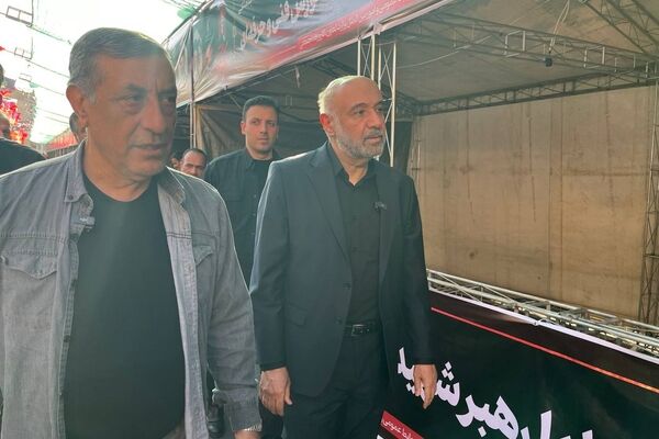بازدید معاون اجرایی رئیس‌جمهور از برخی موکب‌های خدمت‌رسانی دولت به زائران امام شهید
