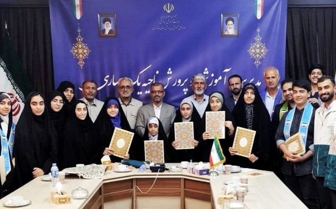 خادمیاری امام رضا(ع) الگویی برای نشر مهرورزی در جامعه است