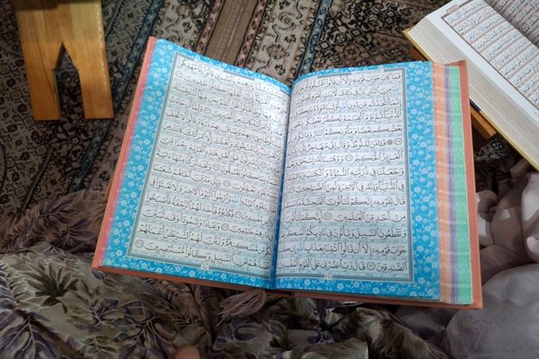 اعتکاف دانش‌آموزان در مسجد امام حسین رباط‌کریم